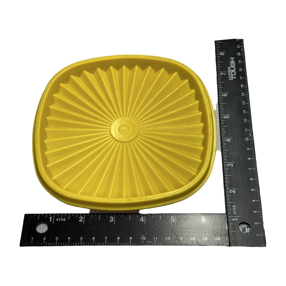 Vintage Tupperware Yellow Seal Lid 812 Round Replacement Part - Picture 2 of 6